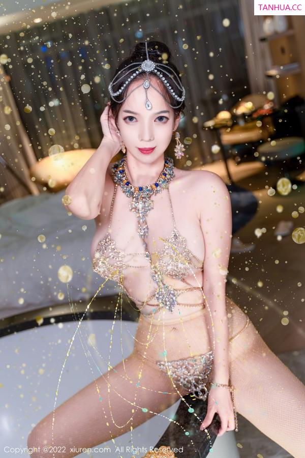 大美媚京  [XiuRen]高清写真图 2022.09.08 No.5559 大美妞儿第42张图片